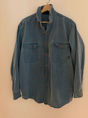 Vintage Patagonia Blue Washed Button-Up shirt 90’s!